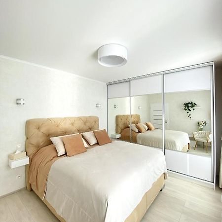 Die Eleganz - Apartment Near The City Center With Free Parking Bratislava Exterior foto