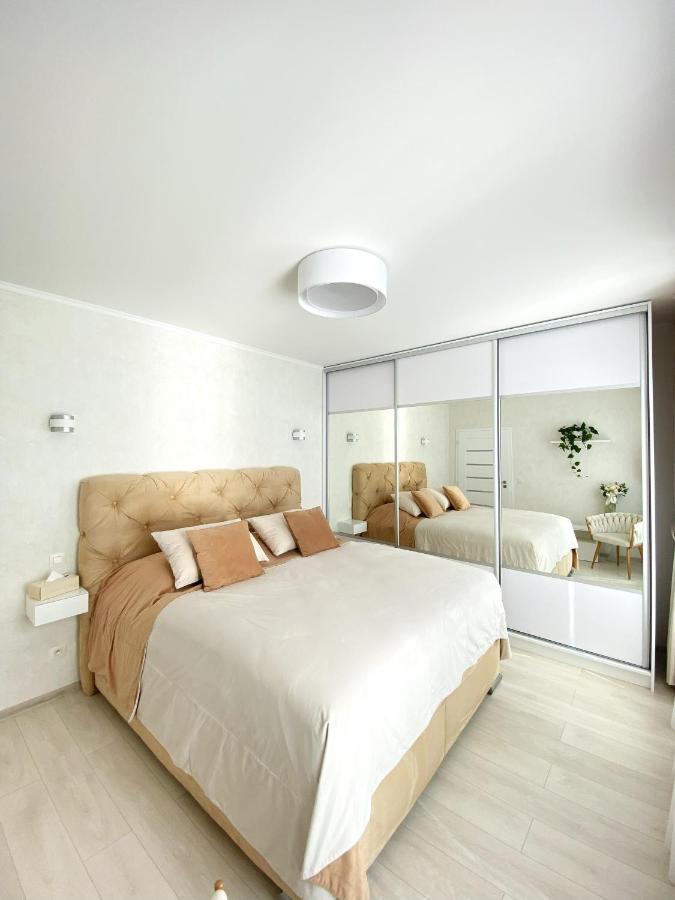 Die Eleganz - Apartment Near The City Center With Free Parking Bratislava Exterior foto